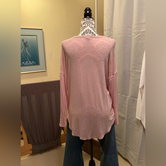 OLD NAVY Abalone Pink, Luxe Long-Sleeve Tunic T-Shirt (S) - Picture 4 of 10